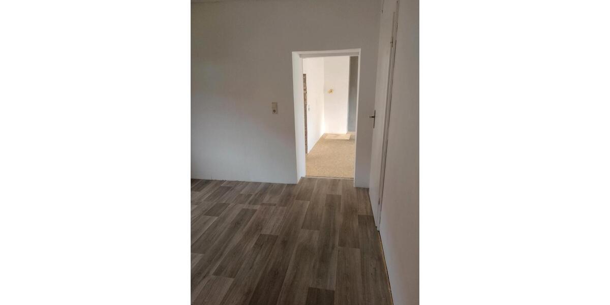 Einfamilienhaus Seegebiet Mansfelder Land - 7 Zimmer, 200 m&sup2;, 83.000&euro; | Angebot:26657379
