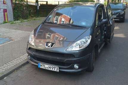 Peugeot 1007