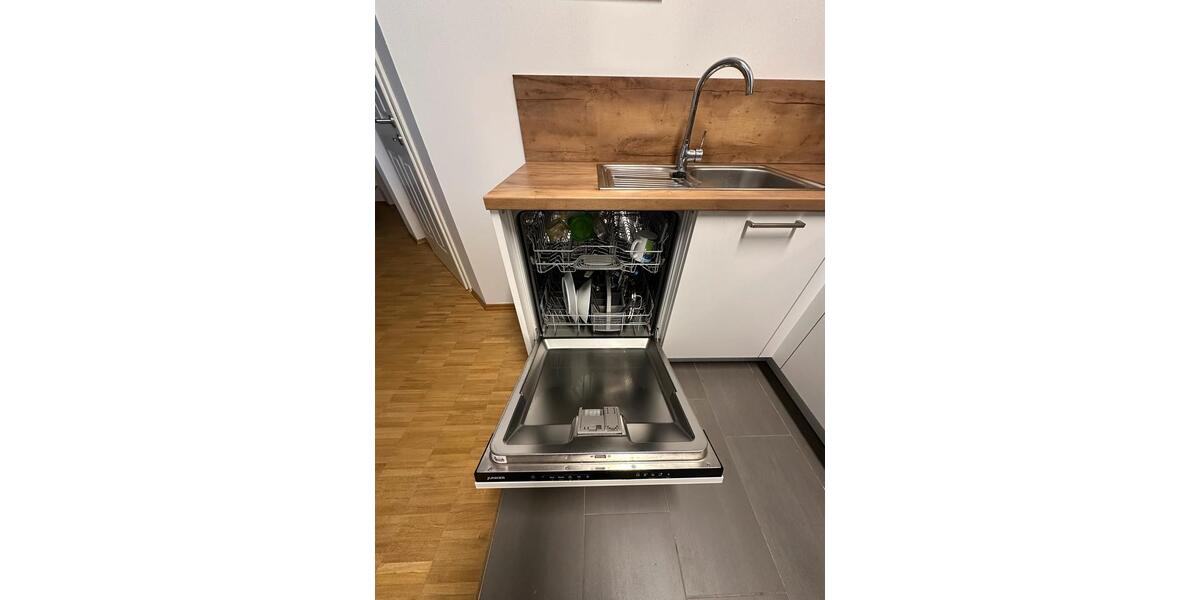 Etagenwohnung Halle (Saale) Büschdorf - 4 Zimmer, 108 m&sup2;, 1.625&euro; | Angebot:25171479
