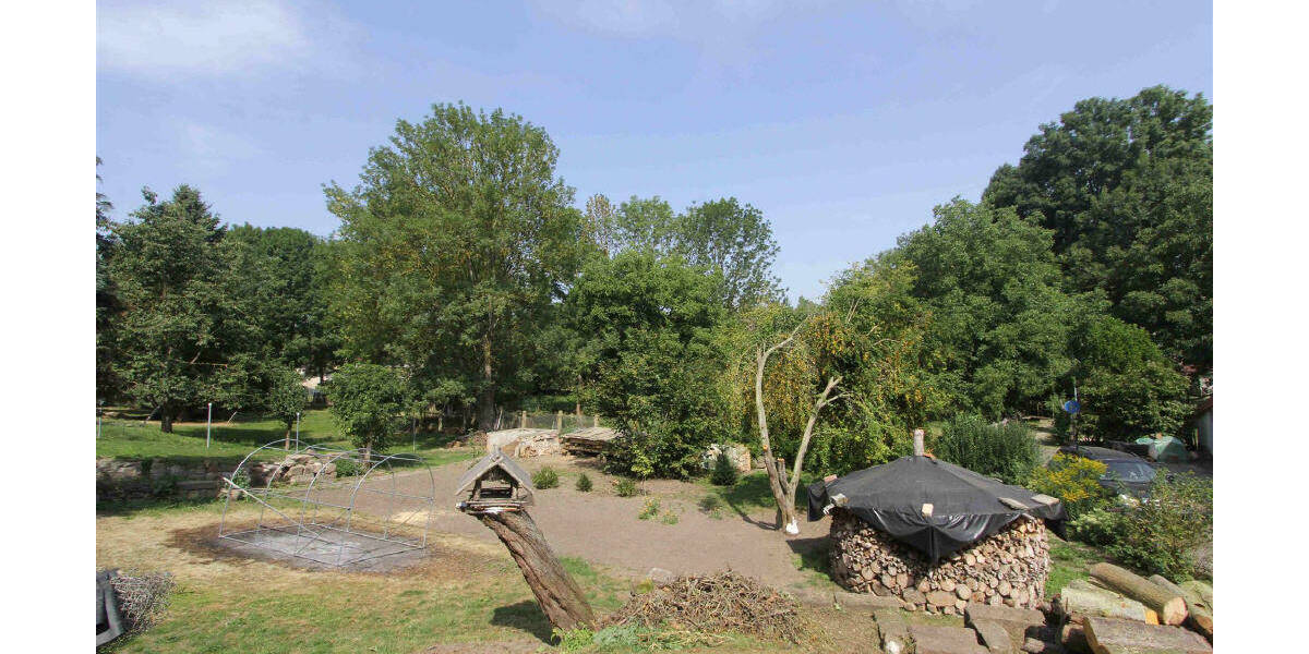 Einfamilienhaus Querfurt-Weißenschirmbach Weißenschirmbach - 4 Zimmer, 135 m&sup2;, 89.000&euro; | Angebot:25772199