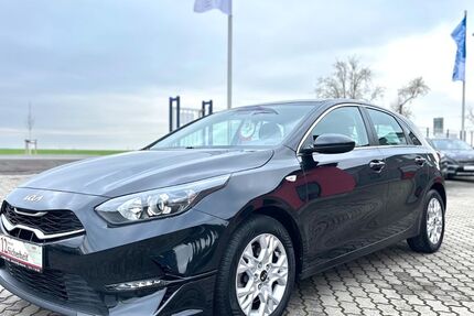 Kia ceed / Ceed 41.523 km 19.599 &euro; Kabelsketal/OT Großkugel 06184