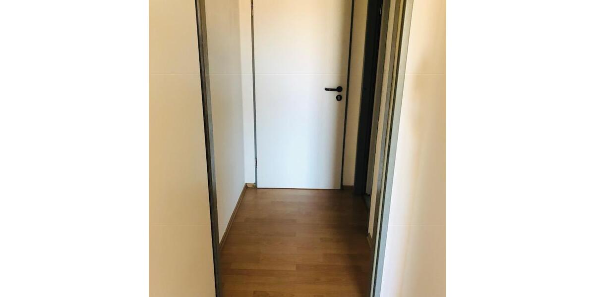 Etagenwohnung Querfurt - 1 Zimmer, 35 m&sup2;, 250&euro; | Angebot:24690923