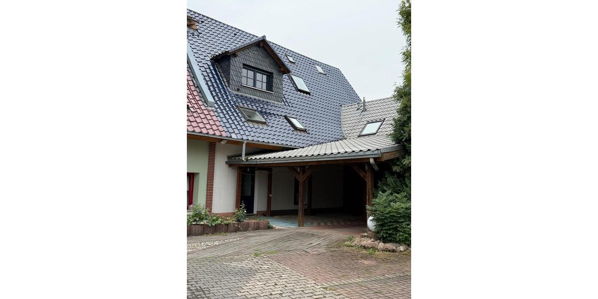 Reihenhaus Schkeuditz - 5 Zimmer, 130 m&sup2;, 1.250&euro; | Angebot:27624023