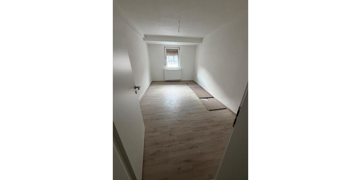 Einfamilienhaus Eisleben (Lutherstadt) - 5 Zimmer, 133 m&sup2;, 850&euro; | Angebot:27623898