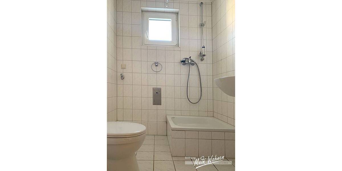 Etagenwohnung Bad Dürrenberg - 3 Zimmer, 55 m&sup2;, 355&euro; | Angebot:26105615