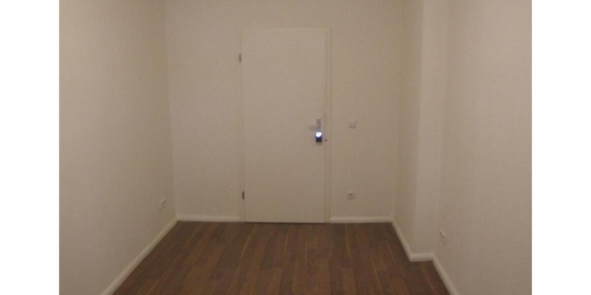 Etagenwohnung Halle (Saale) Büschdorf - 3 Zimmer, 83 m&sup2;, 664&euro; | Angebot:26262168