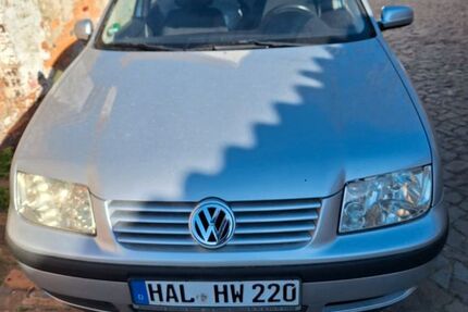 VW Bora 171.449 km 2.600 &euro; Querfurt 06268