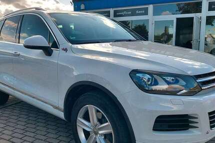 VW Touareg 67.300 km 26.999 € Leipzig 04319