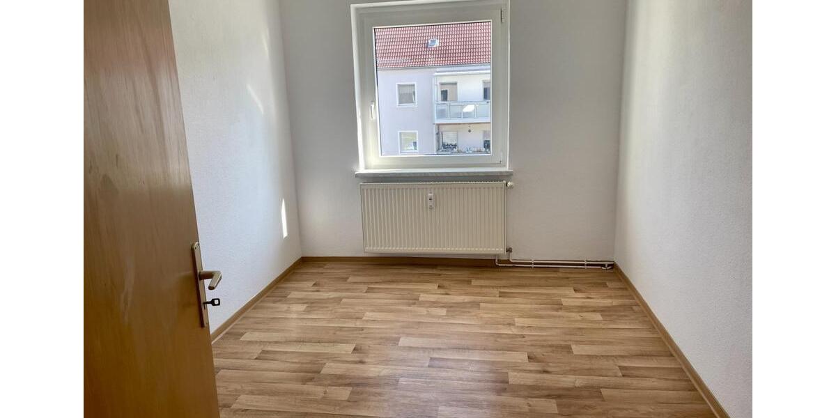 Etagenwohnung Bad Dürrenberg - 3 Zimmer, 66 m&sup2;, 415&euro; | Angebot:24864785