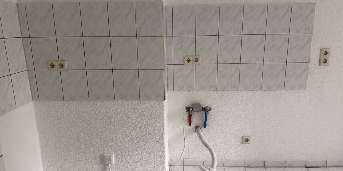 Etagenwohnung Bitterfeld Anhaltsiedlung - 4 Zimmer, 120 m&sup2;, 755&euro; | Angebot:26502887