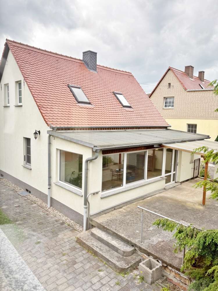 Haus zum Kaufen in Leuna OT Spergau 198.750 € 113 m²