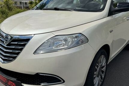 Lancia Ypsilon 65.874 km 7.300 € Leipzig 04129