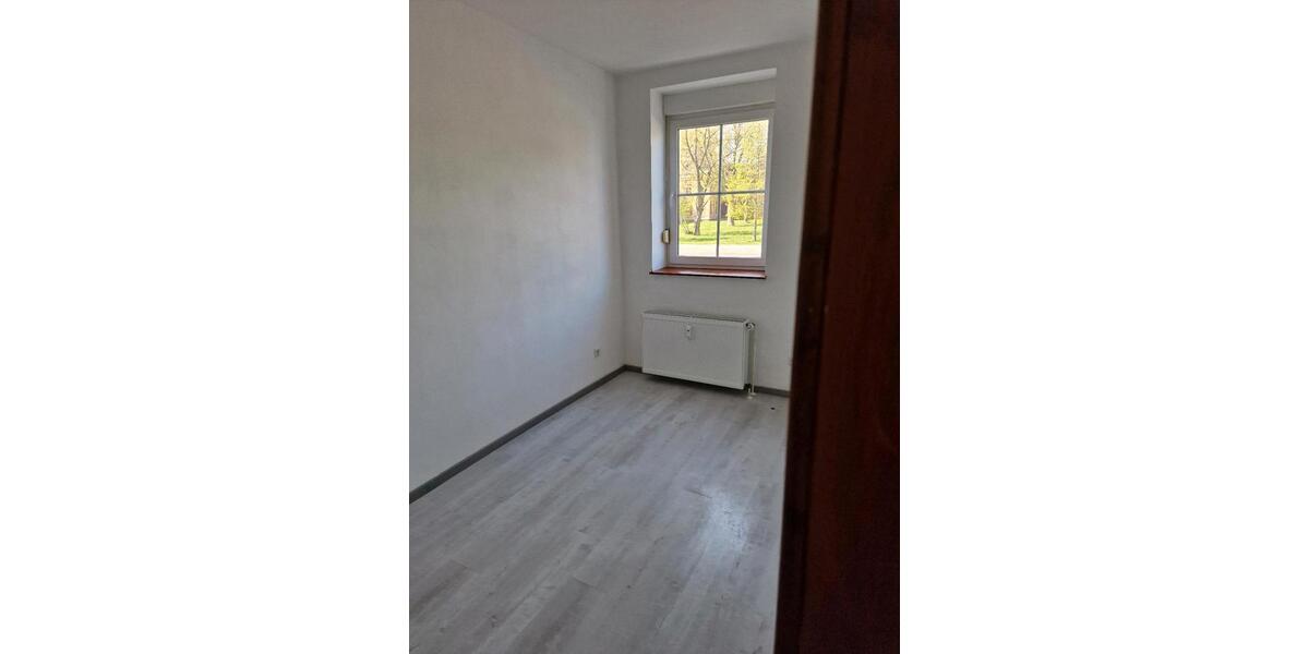 Erdgeschoßwohnung Halle (Saale) Büschdorf - 3 Zimmer, 75 m&sup2;, 540&euro; | Angebot:26350109