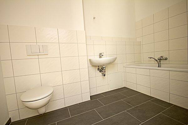 Etagenwohnung Halle (Saale) Innenstadt - 4 Zimmer, 115 m&sup2;, 1.154&euro; | Angebot:26904217
