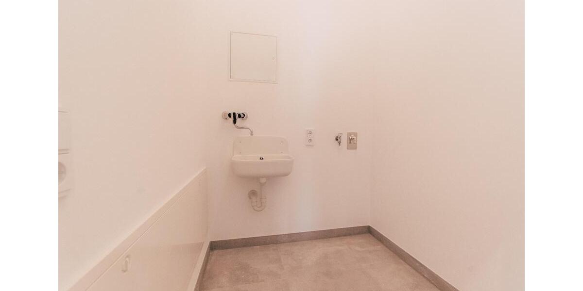 Hochparterre Halle (Saale) Am Wasserturm/Thaerviertel - 4.5 Zimmer, 190 m&sup2;, 2.335&euro; | Angebot:25376252