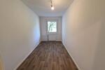 Viel Raum im Erdgeschoss - 5 Zimmer mit Balkon & zwei Bädern – ab 15.07.2025 bezugsfertig