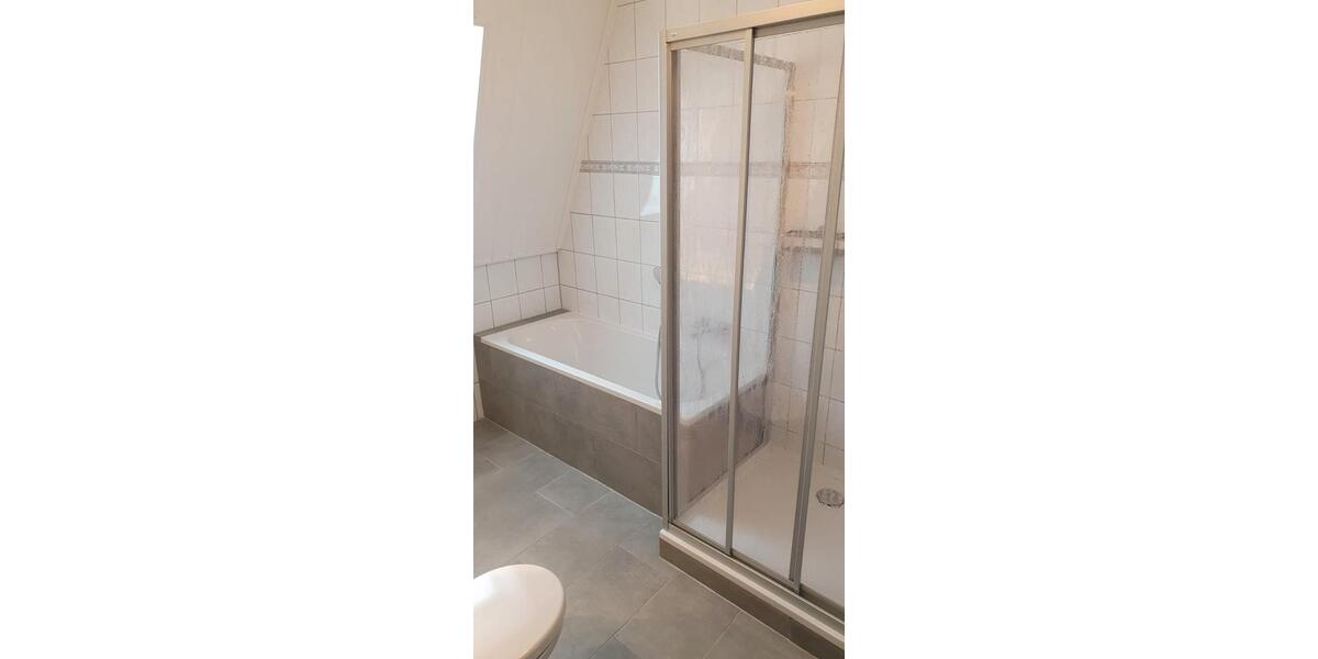 Dachgeschoßwohnung Halle (Saale) Damaschkestraße - 2 Zimmer, 79 m&sup2;, 753&euro; | Angebot:26326586