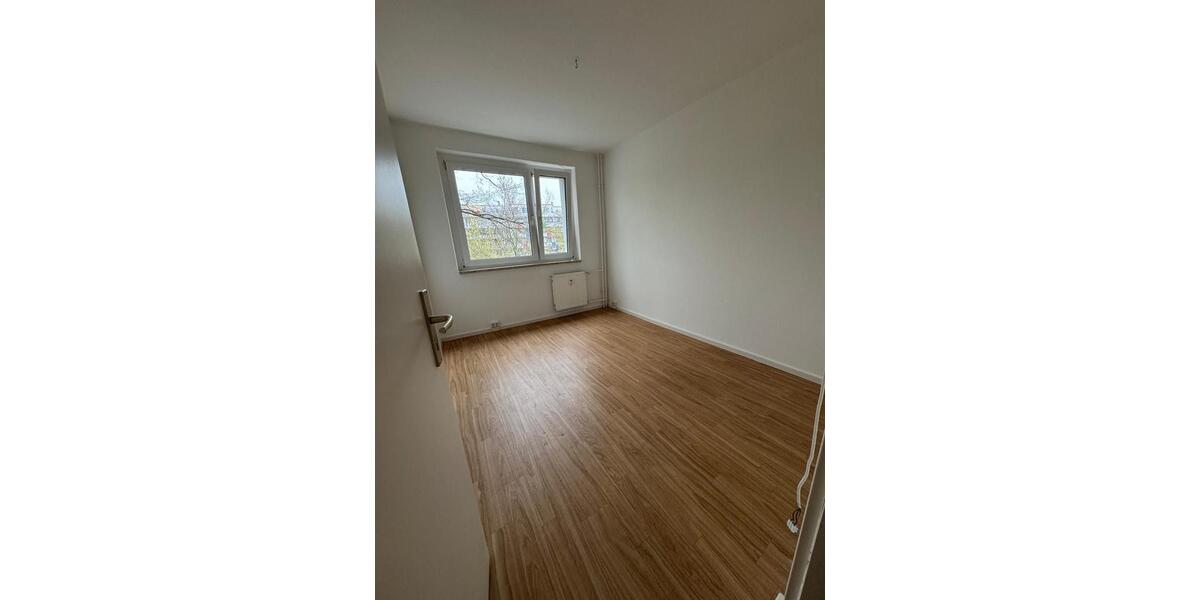 Etagenwohnung Halle (Saale) Halle-Neustadt - 2 Zimmer, 59 m&sup2;, 526&euro; | Angebot:26325712
