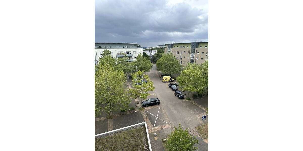 4-Zimmer-Wohnung mit Balkon, offener Küche, Gäste-WC 4 zimmer