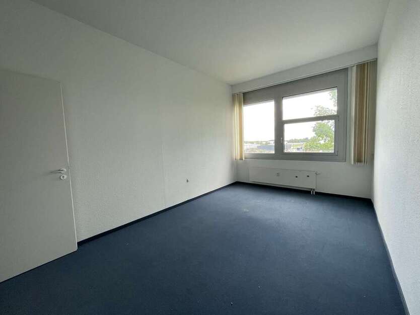 430m² Bürofläche in gut angebundener Lage Nahe der A9!
