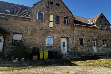 Haus Teutschenthal - 5 Zimmer, 150 m&sup2;, 80.000&euro; | Angebot:24697466