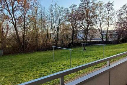 Wohnung Merseburg Neumarkt (Vorstadt) - 4 Zimmer, 73 m&sup2;, 476&euro; | Angebot:25938754