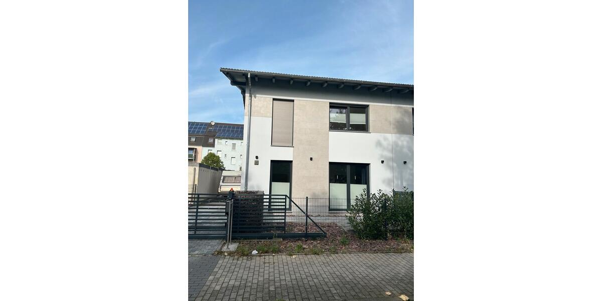 Doppelhaushälfte Merseburg - 4 Zimmer, 135 m&sup2;, 1.400&euro; | Angebot:27623877