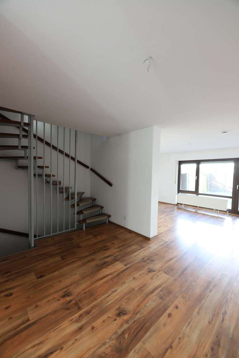 Investieren mit Weitblick: Leipziger Umland, ca. 6 % Rendite, Garage inklusive 5 zimmer