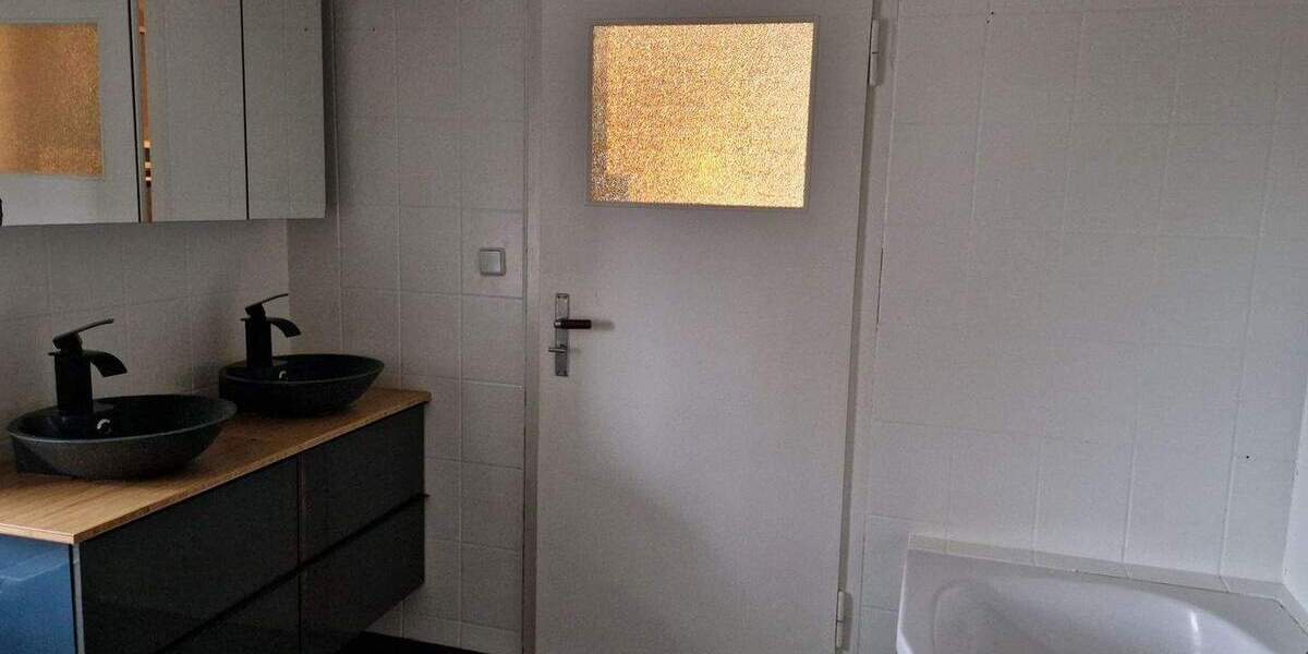 Mehrfamilienhaus, Wohnhaus Bad Lauchstädt - 1 Zimmer, 210 m&sup2;, 320.000&euro; | Angebot:25733957