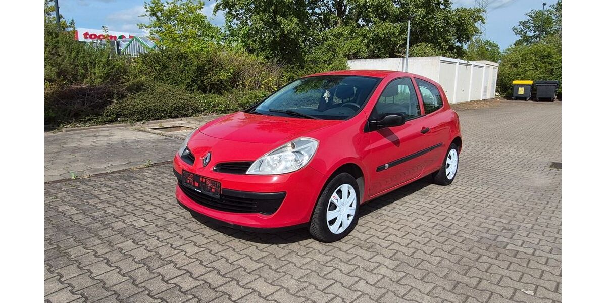 Renault Clio 116.000 km 2.499 &euro; Halle 06112