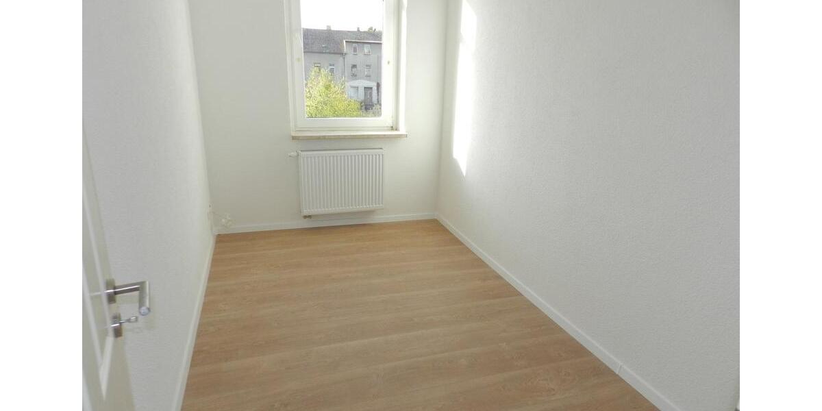 Etagenwohnung Delitzsch - 3 Zimmer, 80 m&sup2;, 699&euro; | Angebot:25349229