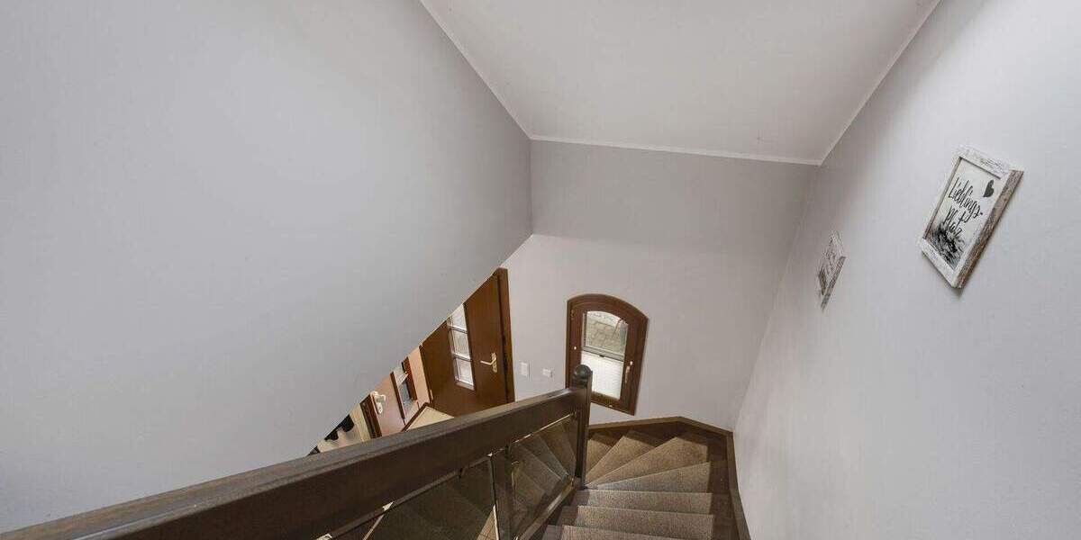 Einfamilienhaus Halle Reideburg - 7 Zimmer, 222 m&sup2;, 599.900&euro; | Angebot:25694616