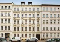 Charmante Wohnung mit Balkon in saniertem Mehrfamilienhaus - zentrale Lage in Möckern