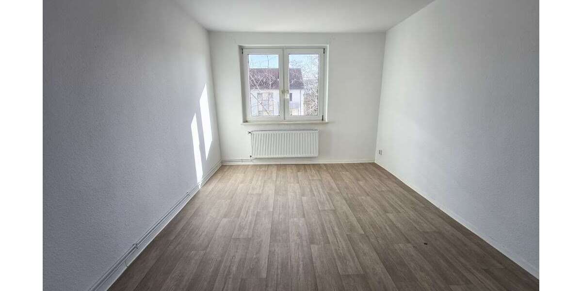 Etagenwohnung Merseburg Kötzschen - 2 Zimmer, 49 m&sup2;, 322&euro; | Angebot:25374883