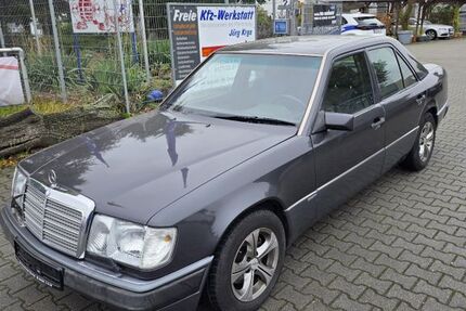 Mercedes-Benz 220 152.234 km 13.333 &euro; Rackwitz 04519