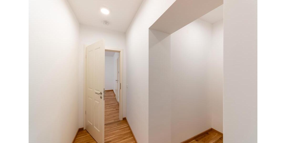 Großzügige Wohnung im Hochparterre mit Balkon - WE01 4 zimmer