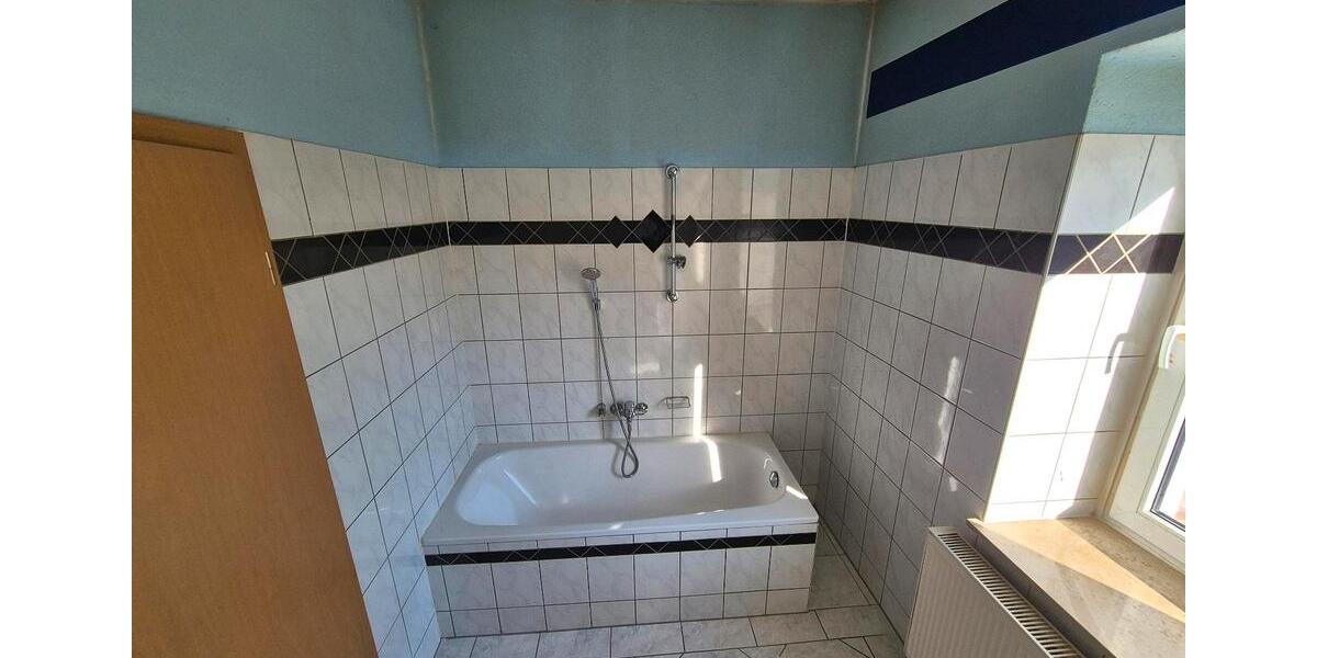 Erdgeschoßwohnung Zörbig - 2 Zimmer, 66 m&sup2;, 560&euro; | Angebot:25715831