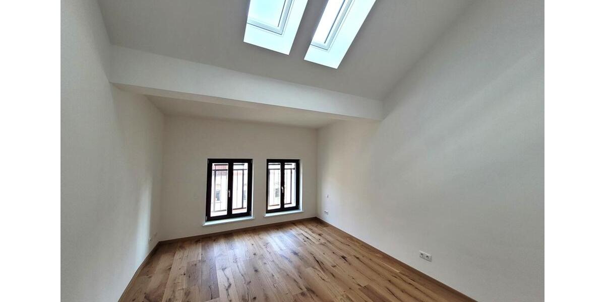 Dachgeschoßwohnung Halle (Saale) Damaschkestraße - 3 Zimmer, 77 m&sup2;, 920&euro; | Angebot:25080977