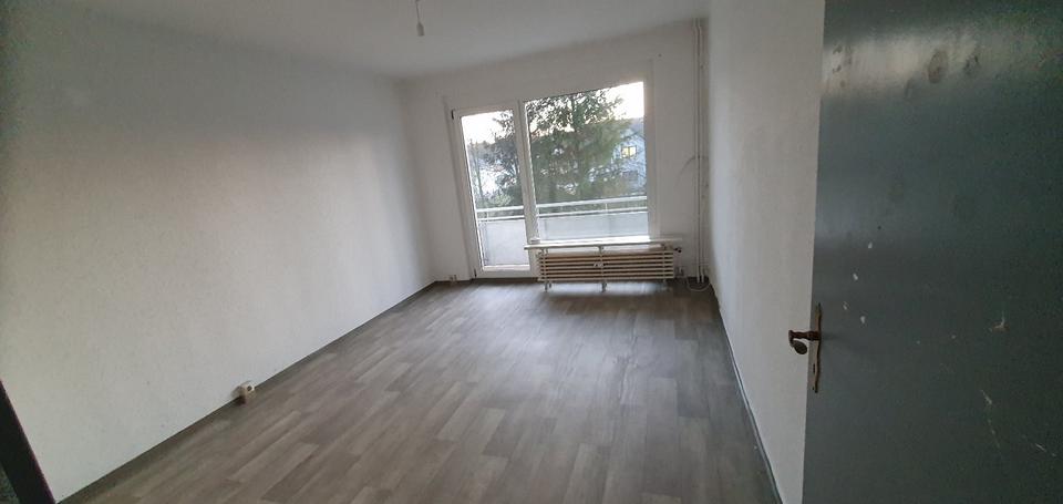 ! Quetzdölsdorf - schöne - 2 - Raum - Wohnung ! AB SOFORT ! G38 2 zimmer