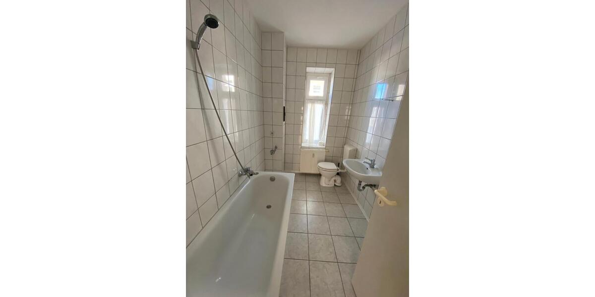 Etagenwohnung Halle (Saale) Am Wasserturm/Thaerviertel - 1 Zimmer, 66 m&sup2;, 140.000&euro; | Angebot:27656771