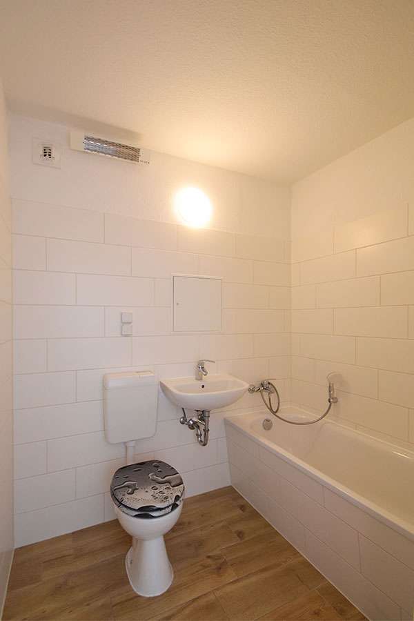 Wohnung zum Mieten in Halle (Saale) 344,42 € 56.52 m²