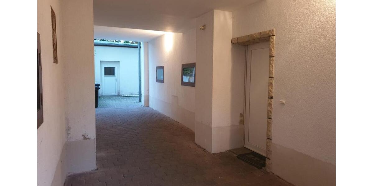 Etagenwohnung Halle (Saale) Dölau - 3 Zimmer, 94 m&sup2;, 890&euro; | Angebot:25974870