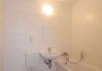 Wohnung zum Mieten in Halle (Saale) 344,42 € 56.52 m²