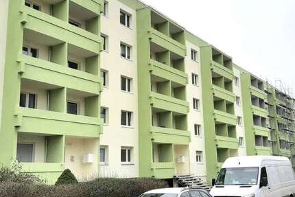 Erstbezug nach Sanierung 4-Zimmer-Wohnung mit Balkon und Lift 4 zimmer