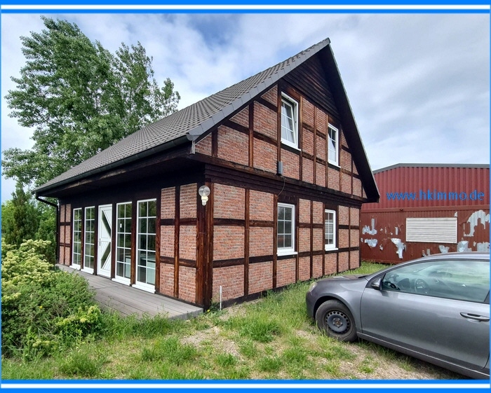 Gewerbeobjekt mit Büro und Lager in Merseburg auf 6700 m² Grund