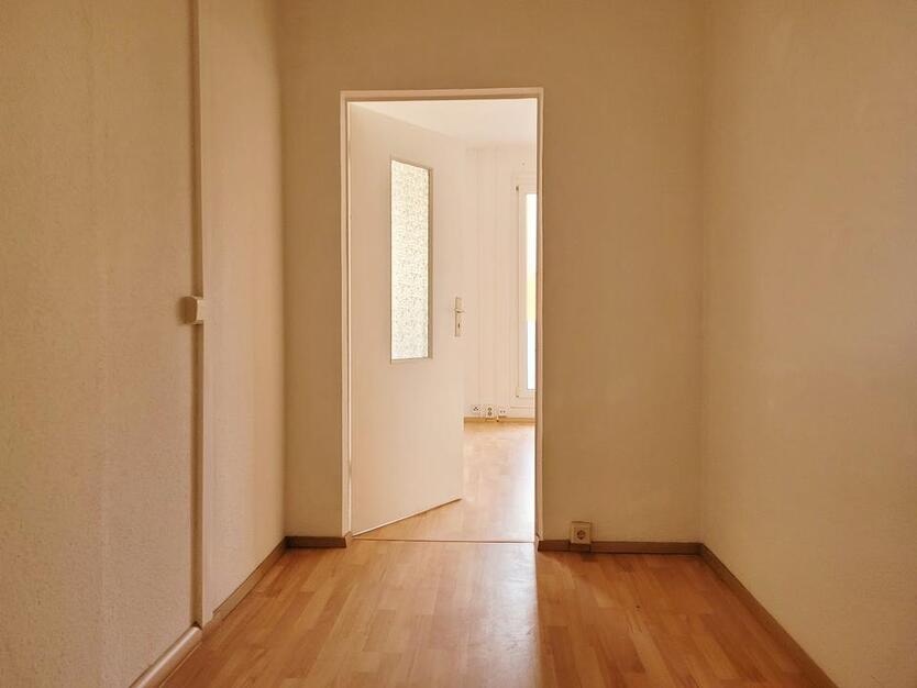 Jetzt 2 NKM sparen* Gepflegte 2-Zimmer-Wohnung in Eisleben ! 