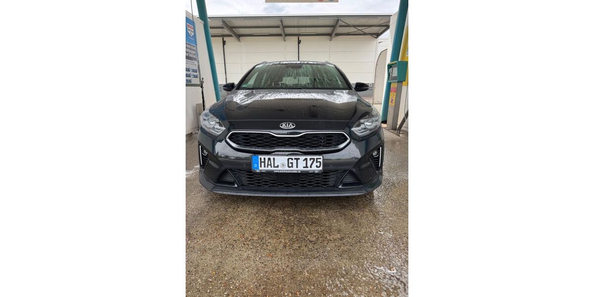Kia ceed / Ceed 143.000 km 15.999 &euro; Halle Saale 06116