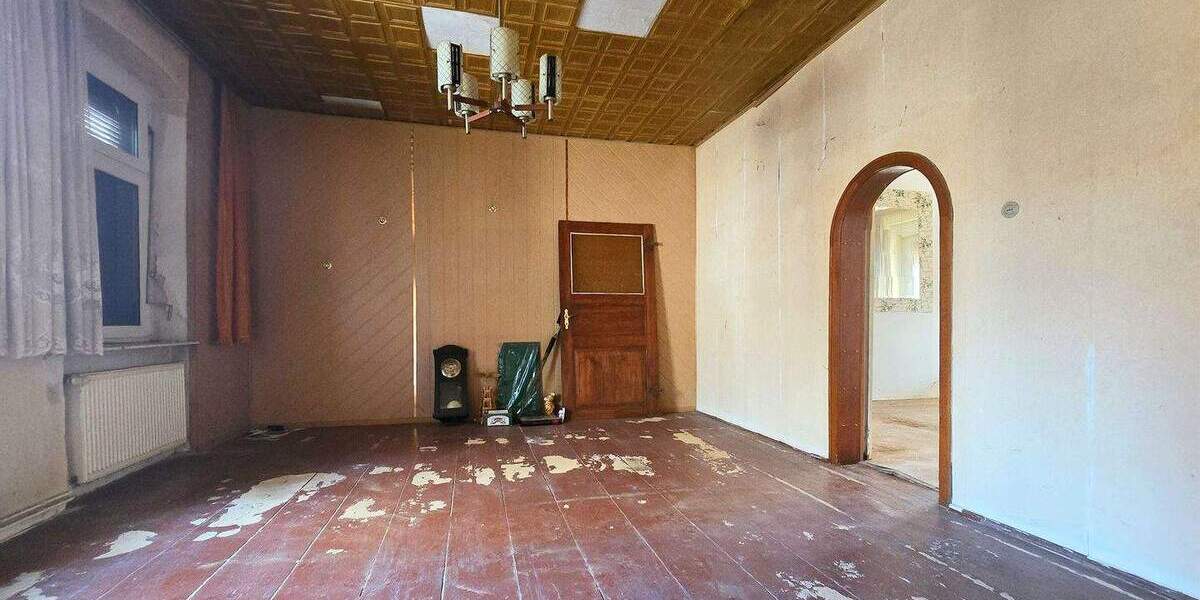 Reihenmittelhaus Köthen (Anhalt) Köthen - 7 Zimmer, 180 m&sup2;, 25.000&euro; | Angebot:25209942