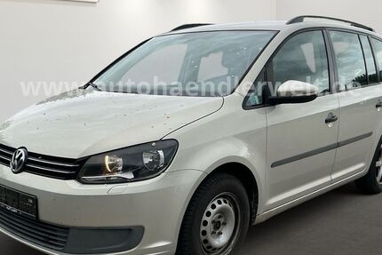 VW Touran 121.665 km 4.999 &euro; Brehna 06796