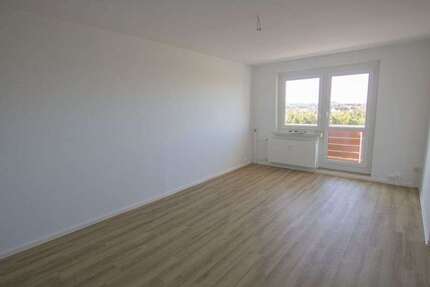 Wohnung zum Mieten in Halle (Saale) 344 € 68.63 m² 3 zimmer
